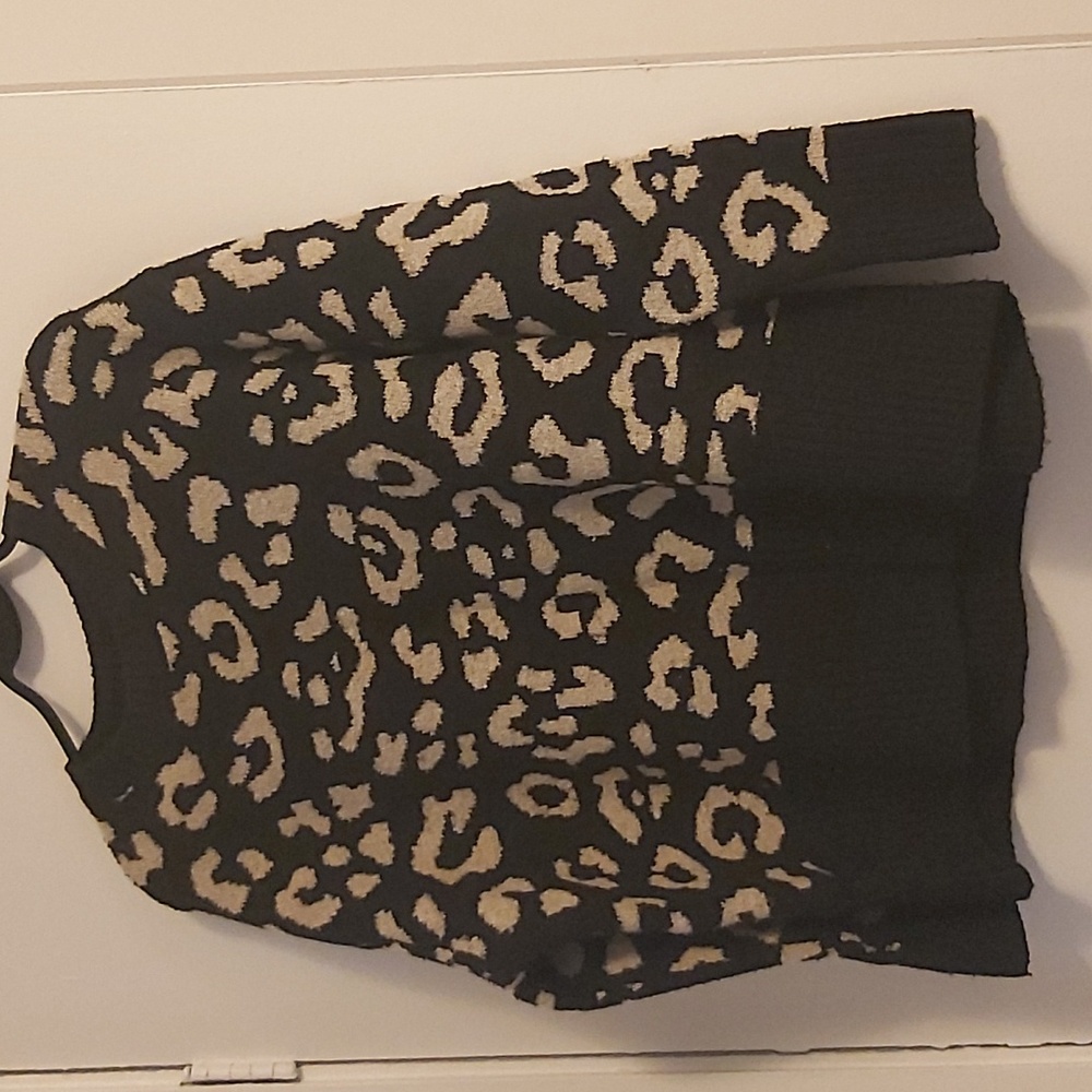 Zara thick knit animal print sweater